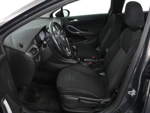 Opel Astra 1.4 Turbo Edition | 150pk | Trekhaak | Carplay | Climate control | Parkeerhulp | Cruise control | Bluetooth