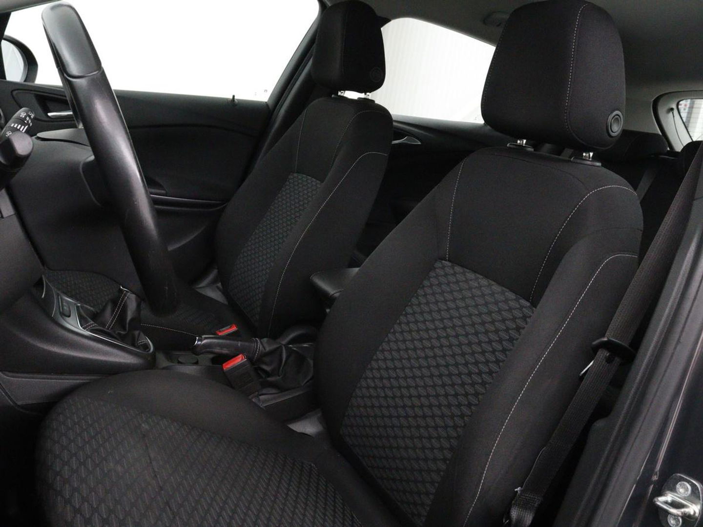 Opel Astra 1.4 Turbo Edition | 150pk | Trekhaak | Carplay | Climate control | Parkeerhulp | Cruise control | Bluetooth