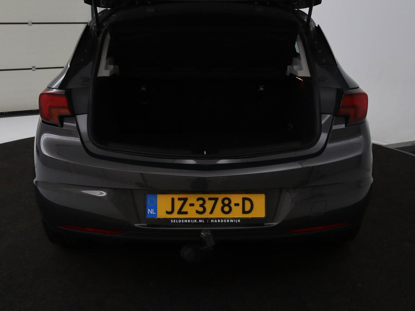 Opel Astra 1.4 Turbo Edition | 150pk | Trekhaak | Carplay | Climate control | Parkeerhulp | Cruise control | Bluetooth