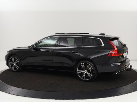 Volvo V60 2.0 T8 Recharge AWD Inscription | Panoramadak | Bowers & Wilkins | Head-Up | Massage | Ventilatie | Trekhaak | 360 Camera | Leder | Carplay | Achterbankverwarming | Navigatie | PHEV
