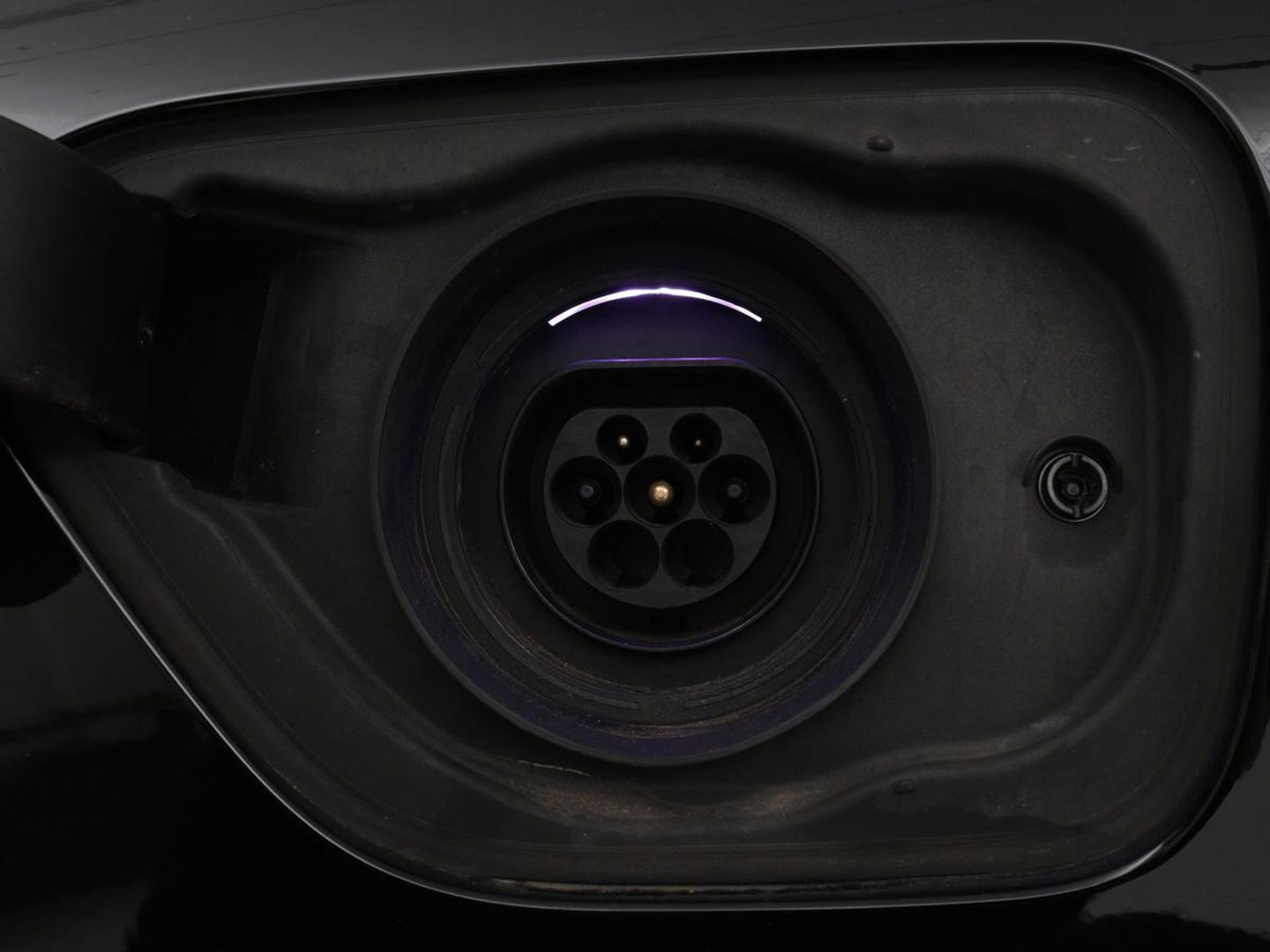 Volvo V60 2.0 T8 Recharge AWD Inscription | Panoramadak | Bowers & Wilkins | Head-Up | Massage | Ventilatie | Trekhaak | 360 Camera | Leder | Carplay | Achterbankverwarming | Navigatie | PHEV