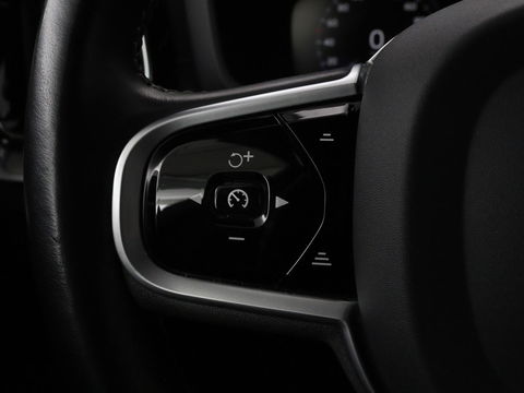 Volvo V60 2.0 T8 Recharge AWD Inscription | Panoramadak | Bowers & Wilkins | Head-Up | Massage | Ventilatie | Trekhaak | 360 Camera | Leder | Carplay | Achterbankverwarming | Navigatie | PHEV