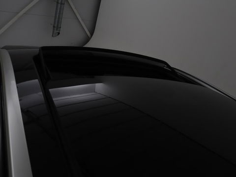 Volvo V60 2.0 T8 Recharge AWD Inscription | Panoramadak | Bowers & Wilkins | Head-Up | Massage | Ventilatie | Trekhaak | 360 Camera | Leder | Carplay | Achterbankverwarming | Navigatie | PHEV