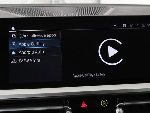 BMW 3-serie 330e Sport Line | Stoelverwarming | Half leder | Carplay | Sportstoelen | Live Cockpit | Sfeerverlichting | Navigatie | Full LED
