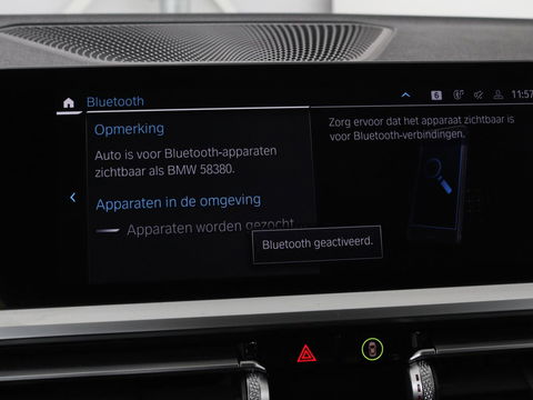 BMW 3-serie 330e Sport Line | Stoelverwarming | Half leder | Carplay | Sportstoelen | Live Cockpit | Sfeerverlichting | Navigatie | Full LED