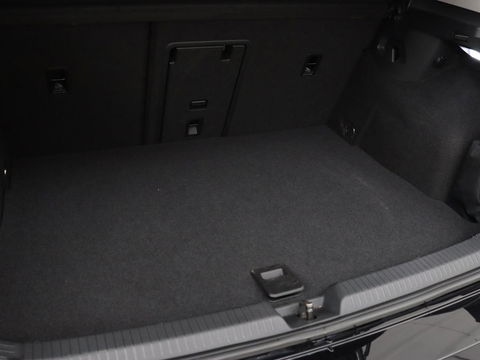 Volkswagen Golf 1.4 eHybrid Style | Stoelverwarming | Carplay | Sfeerverlichting | Navigatie | Full LED | Standkachel | Massage | Adaptive cruise | Memory