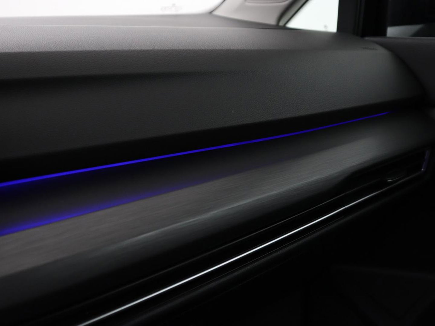 Volkswagen Golf 1.4 eHybrid Style | Stoelverwarming | Carplay | Sfeerverlichting | Navigatie | Full LED | Standkachel | Massage | Adaptive cruise | Memory