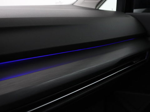 Volkswagen Golf 1.4 eHybrid Style | Stoelverwarming | Carplay | Sfeerverlichting | Navigatie | Full LED | Standkachel | Massage | Adaptive cruise | Memory