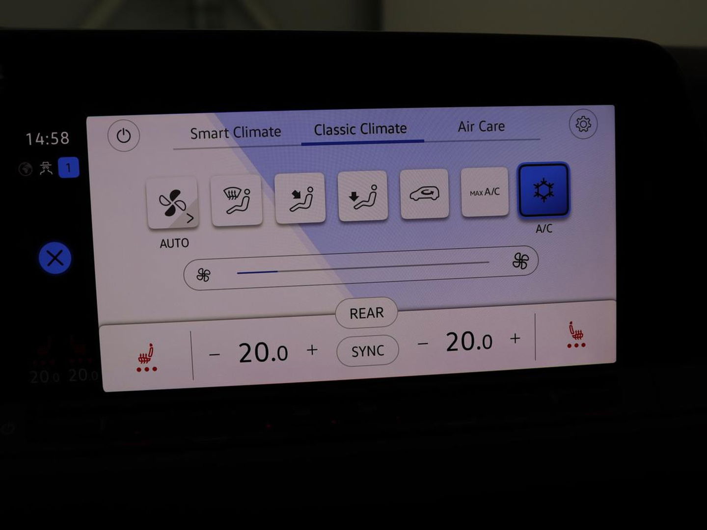 Volkswagen Golf 1.4 eHybrid Style | Stoelverwarming | Carplay | Sfeerverlichting | Navigatie | Full LED | Standkachel | Massage | Adaptive cruise | Memory