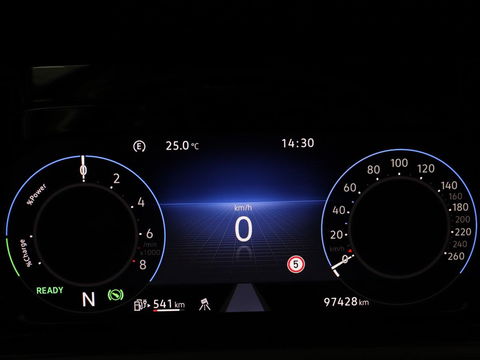 Volkswagen Golf 1.4 eHybrid Style | Stoelverwarming | Carplay | Sfeerverlichting | Navigatie | Full LED | Standkachel | Massage | Adaptive cruise | Memory