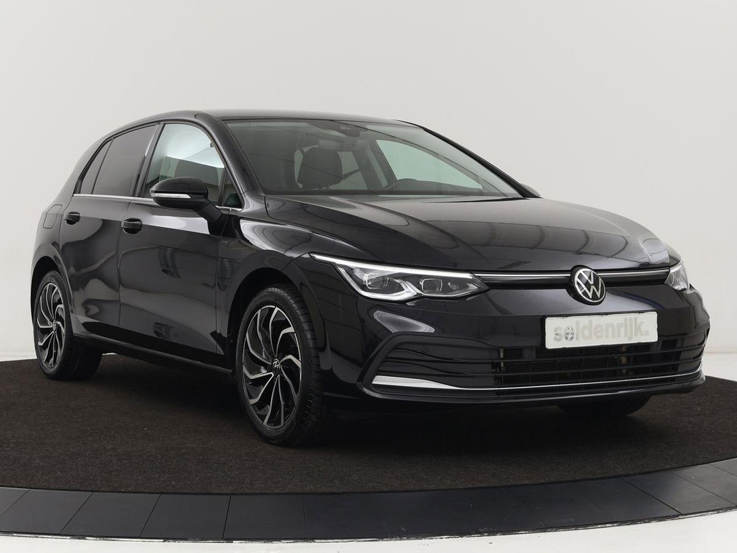 Volkswagen Golf 1.4 eHybrid Style | Stoelverwarming | Carplay | Sfeerverlichting | Navigatie | Full LED | Standkachel | Massage | Adaptive cruise | Memory