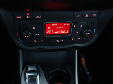 Alfa Romeo MiTo 0.9 TwinAir | Leder | Navigatie | Climate control | Cruise control | Parkeerhulp | Bluetooth