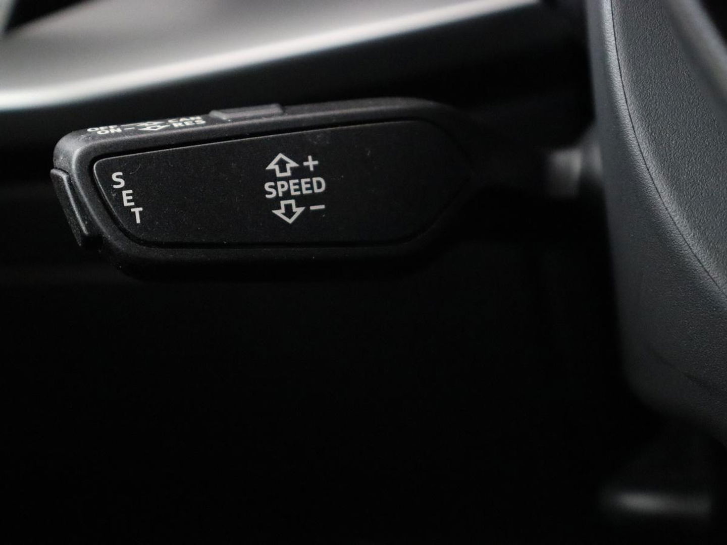Audi A3 45 TFSIe S edition Competition | Matrix LED | Sportstoelen | Carplay | Navigatie | Half leder | Audi Sound | Climate control | Parkeerhulp | Cruise control