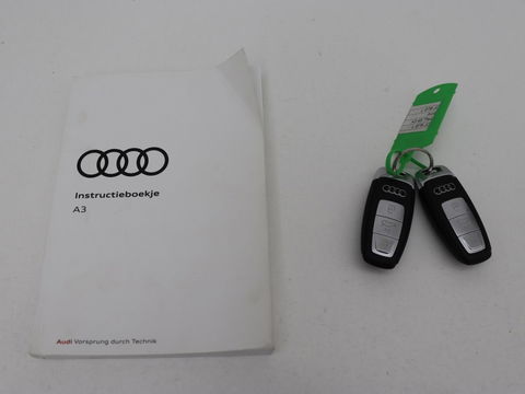 Audi A3 45 TFSIe S edition Competition | Matrix LED | Sportstoelen | Carplay | Navigatie | Half leder | Audi Sound | Climate control | Parkeerhulp | Cruise control