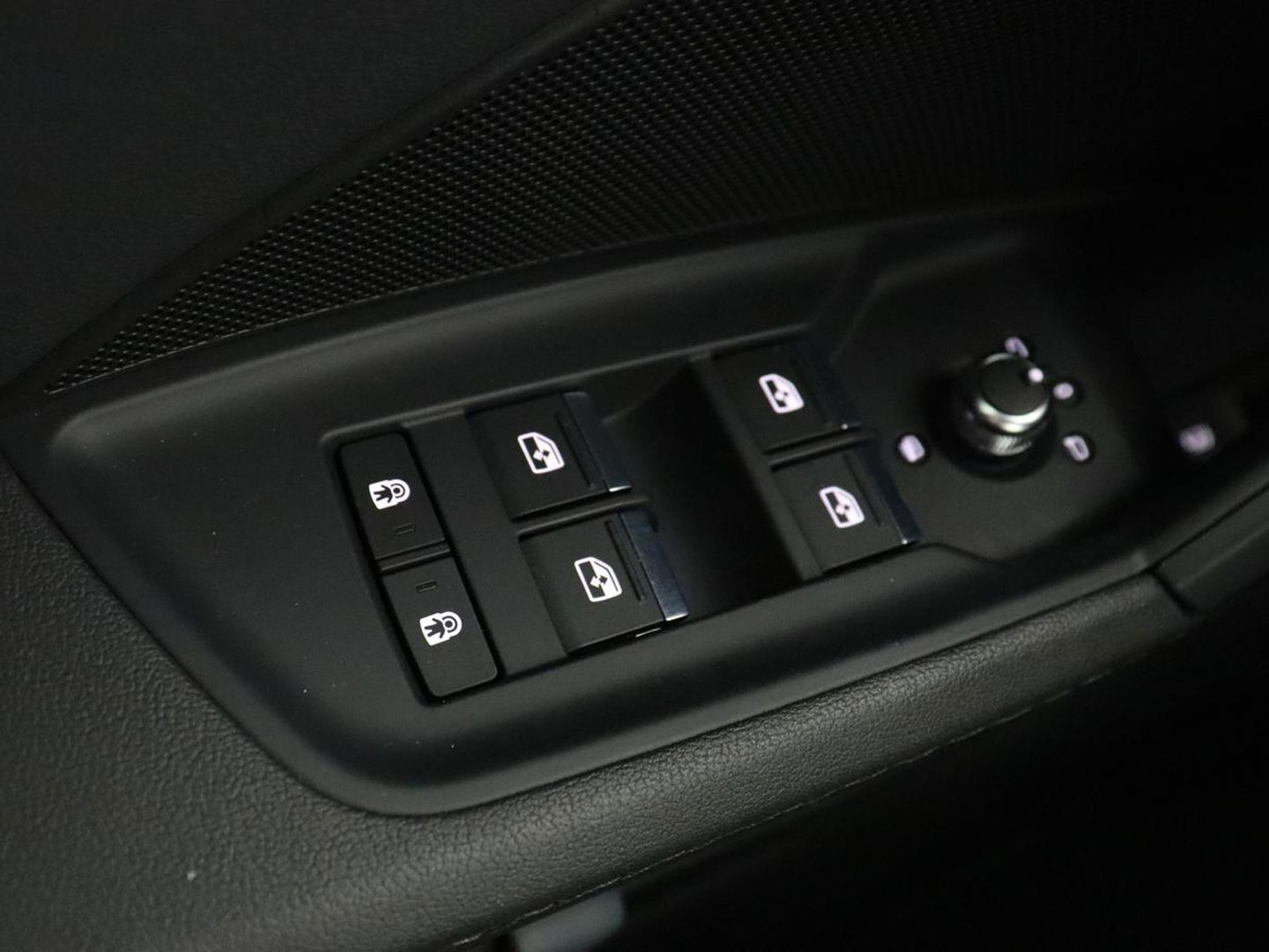 Audi A3 45 TFSIe S edition Competition | Matrix LED | Sportstoelen | Carplay | Navigatie | Half leder | Audi Sound | Climate control | Parkeerhulp | Cruise control