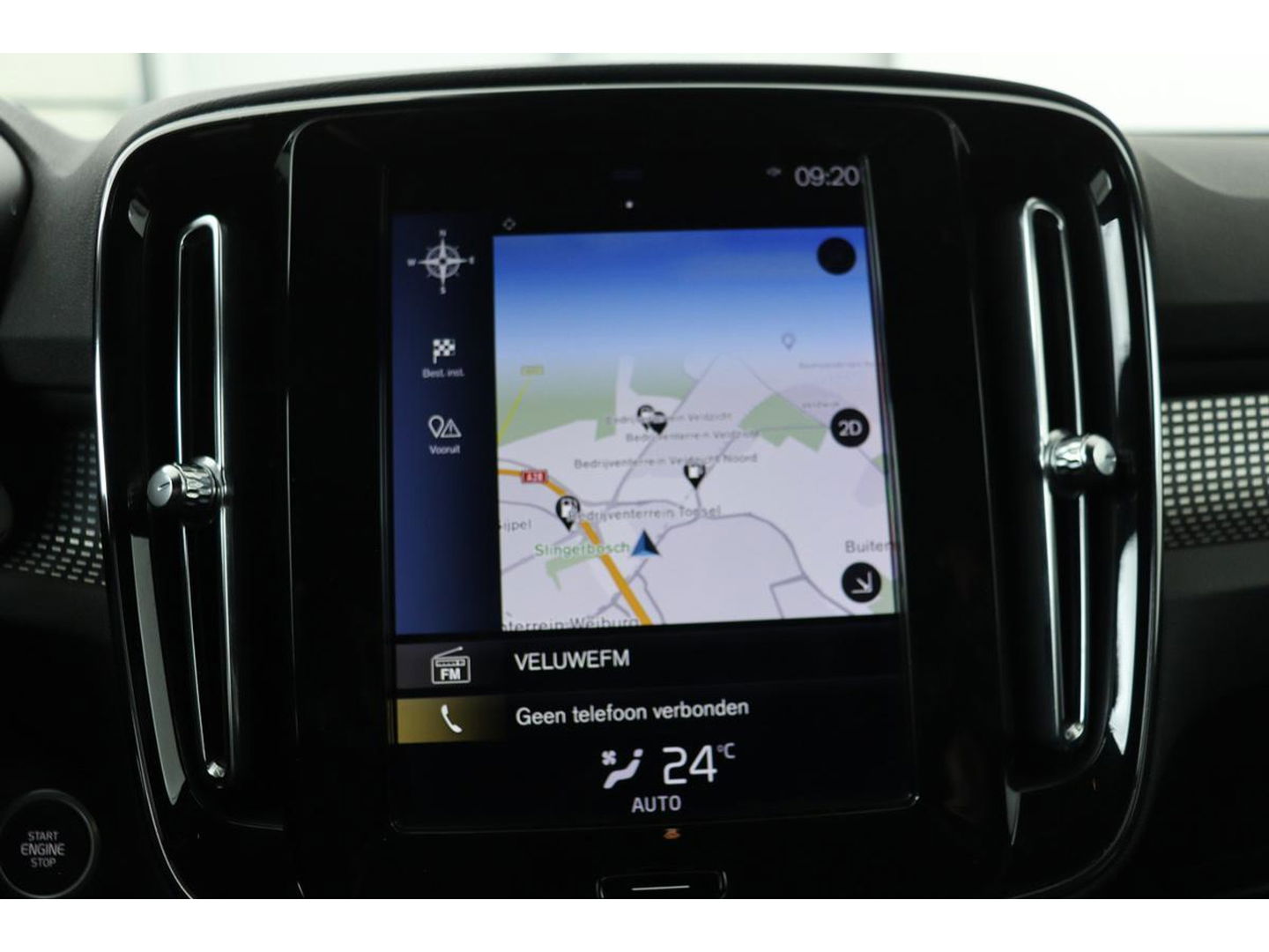 Volvo XC40 1.5 T3 R-Design | Leder/Alcantara | Full LED | Navigatie | PDC | Climate control | Getint glas | Cruise control