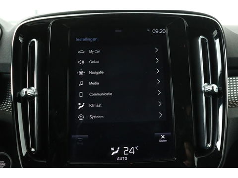 Volvo XC40 1.5 T3 R-Design | Leder/Alcantara | Full LED | Navigatie | PDC | Climate control | Getint glas | Cruise control