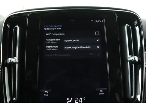 Volvo XC40 1.5 T3 R-Design | Leder/Alcantara | Full LED | Navigatie | PDC | Climate control | Getint glas | Cruise control