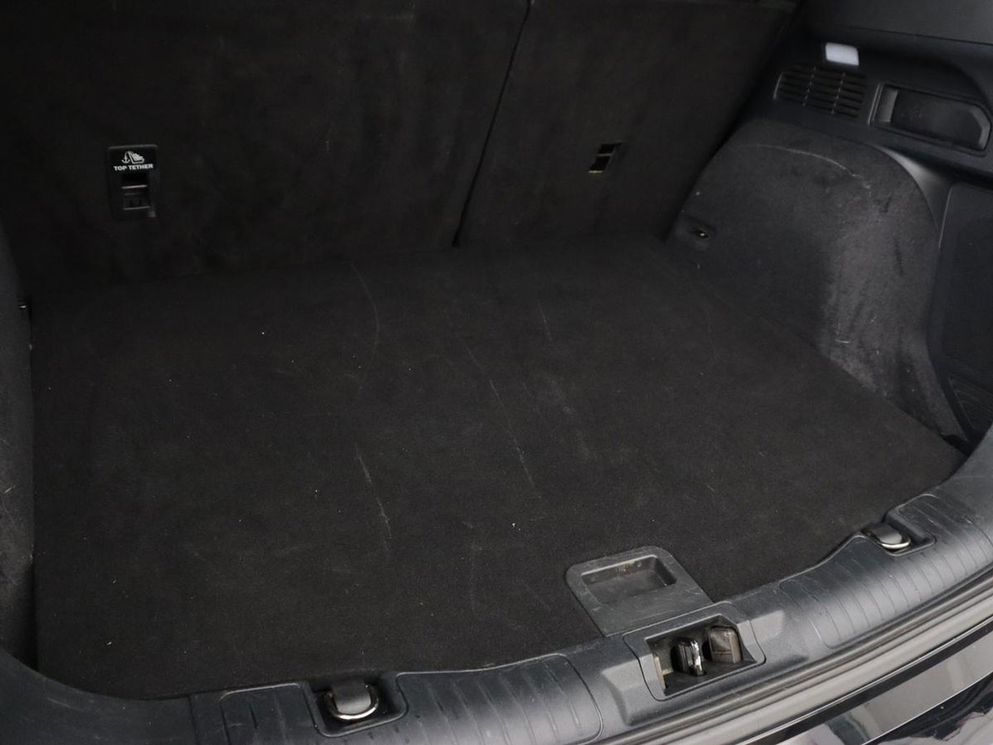 Ford Kuga 2.5 PHEV ST-Line X | Head-Up | Trekhaak | Stoel & stuurverwarming | Camera | Carplay | Leder/Alcantara | Achterbankverwarming | Adaptive cruise | Full LED | Keyless | B&O Sound