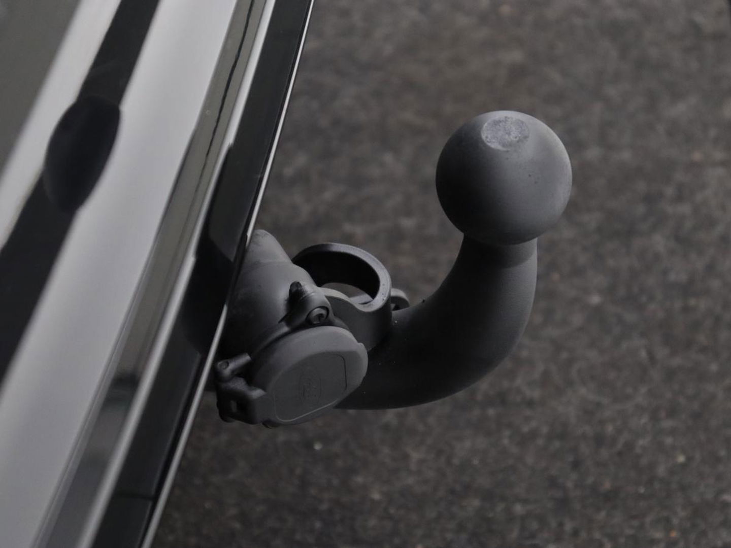 Ford Kuga 2.5 PHEV ST-Line X | Head-Up | Trekhaak | Stoel & stuurverwarming | Camera | Carplay | Leder/Alcantara | Achterbankverwarming | Adaptive cruise | Full LED | Keyless | B&O Sound