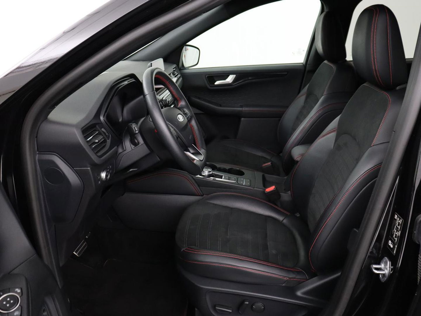 Ford Kuga 2.5 PHEV ST-Line X | Head-Up | Trekhaak | Stoel & stuurverwarming | Camera | Carplay | Leder/Alcantara | Achterbankverwarming | Adaptive cruise | Full LED | Keyless | B&O Sound