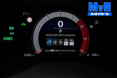 Toyota Yaris Cross 1.5 Hybrid Business Plus|LUXE!|CAMERA|LED