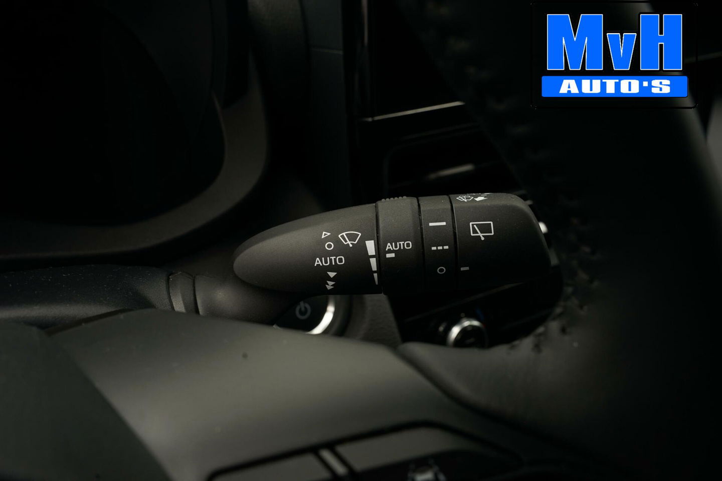 Toyota Yaris Cross 1.5 Hybrid Business Plus|LUXE!|CAMERA|LED