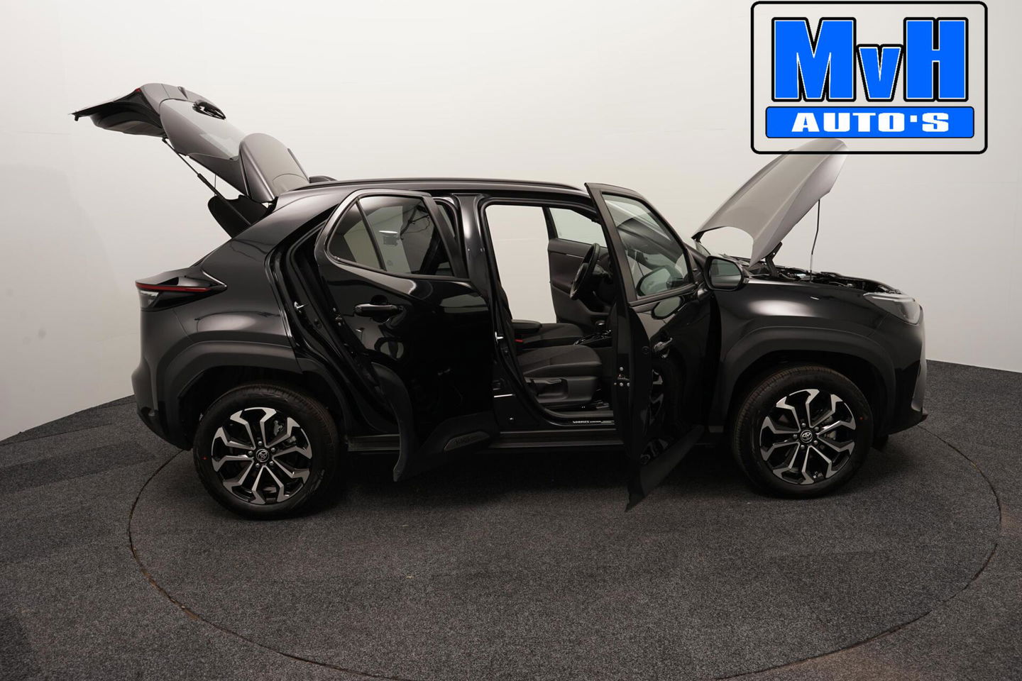 Toyota Yaris Cross 1.5 Hybrid Business Plus|LUXE!|CAMERA|LED