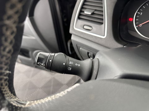 Renault Laguna 2.0 dCi S/S Bose *PANO | 1/2LEATHER | XENON | KEYLESS | NAVI-FULLMAP | COMFORT-SEATS | ECC | PDC | CRUISE | 18''ALU | TOWBAR*