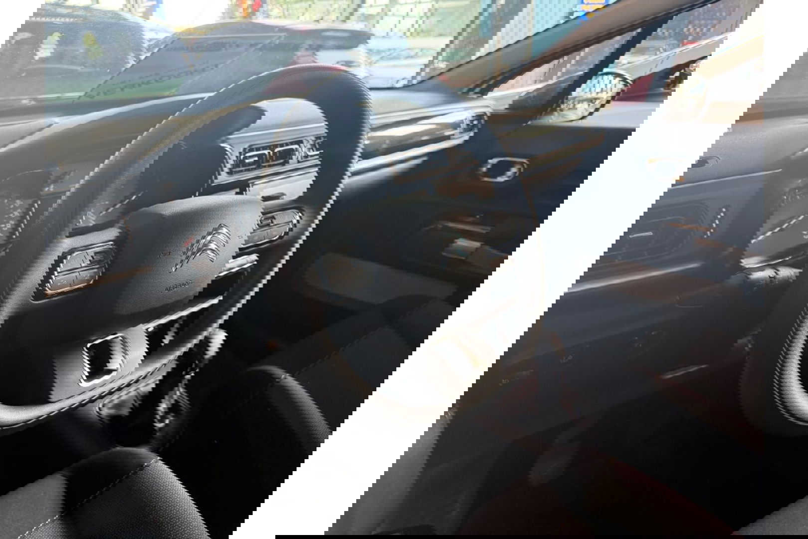 Citroën C3 1.2 PURETECH SHINE AIRCO CARPLAY CRUISE.NIEUWE DISTRIBUTIE.