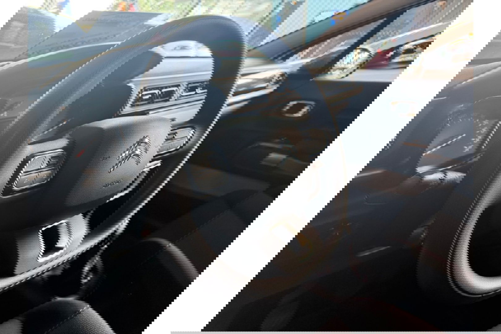 Citroën C3 1.2 PURETECH SHINE AIRCO CARPLAY CRUISE.NIEUWE DISTRIBUTIE.