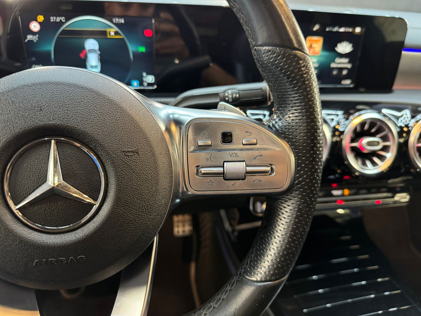 Mercedes-Benz CLA-Klasse 250 4M Pano|Memory|Burmester|CLA35