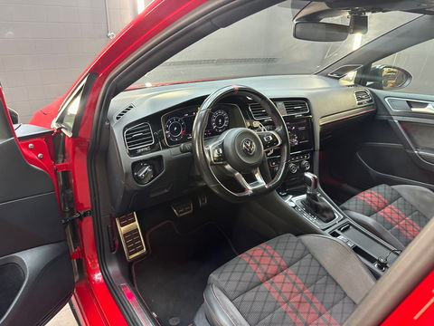 Volkswagen Golf 2.0 TSI GTI TCR Pano|Dynaudio|Keyless|Sfeer