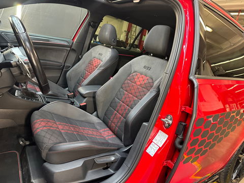 Volkswagen Golf 2.0 TSI GTI TCR Pano|Dynaudio|Keyless|Sfeer