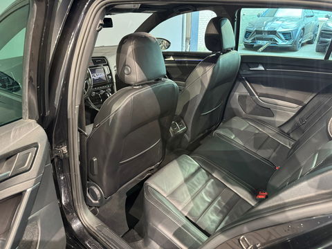 Volkswagen Golf 2.0 TSI R 4Motion Pano|Leer|Discover Pro|DCC