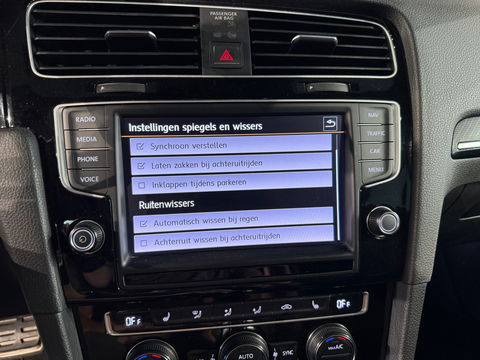 Volkswagen Golf 2.0 TSI R 4Motion Pano|Leer|Discover Pro|DCC