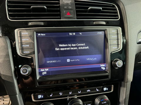 Volkswagen Golf 2.0 TSI R 4Motion Pano|Leer|Discover Pro|DCC
