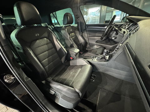 Volkswagen Golf 2.0 TSI R 4Motion Pano|Leer|Discover Pro|DCC