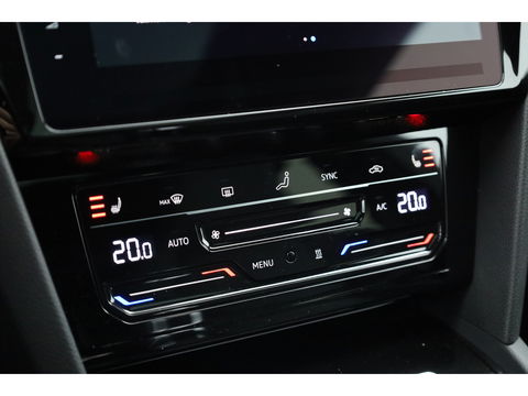 Volkswagen Arteon Shooting Brake 1.4 TSI eHybrid R-Line | Pano | HUD | Kuipstoelen | Massage | 360cam | Adapt. Cruise | Matrix LED