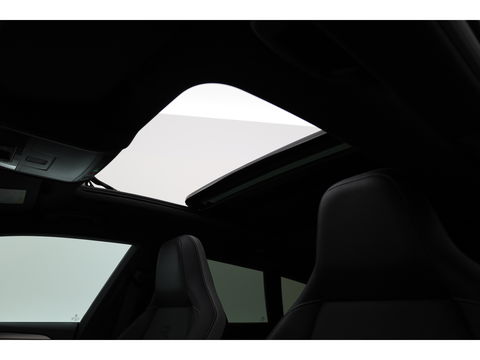 Volkswagen Arteon Shooting Brake 1.4 TSI eHybrid R-Line | Pano | HUD | Kuipstoelen | Massage | 360cam | Adapt. Cruise | Matrix LED