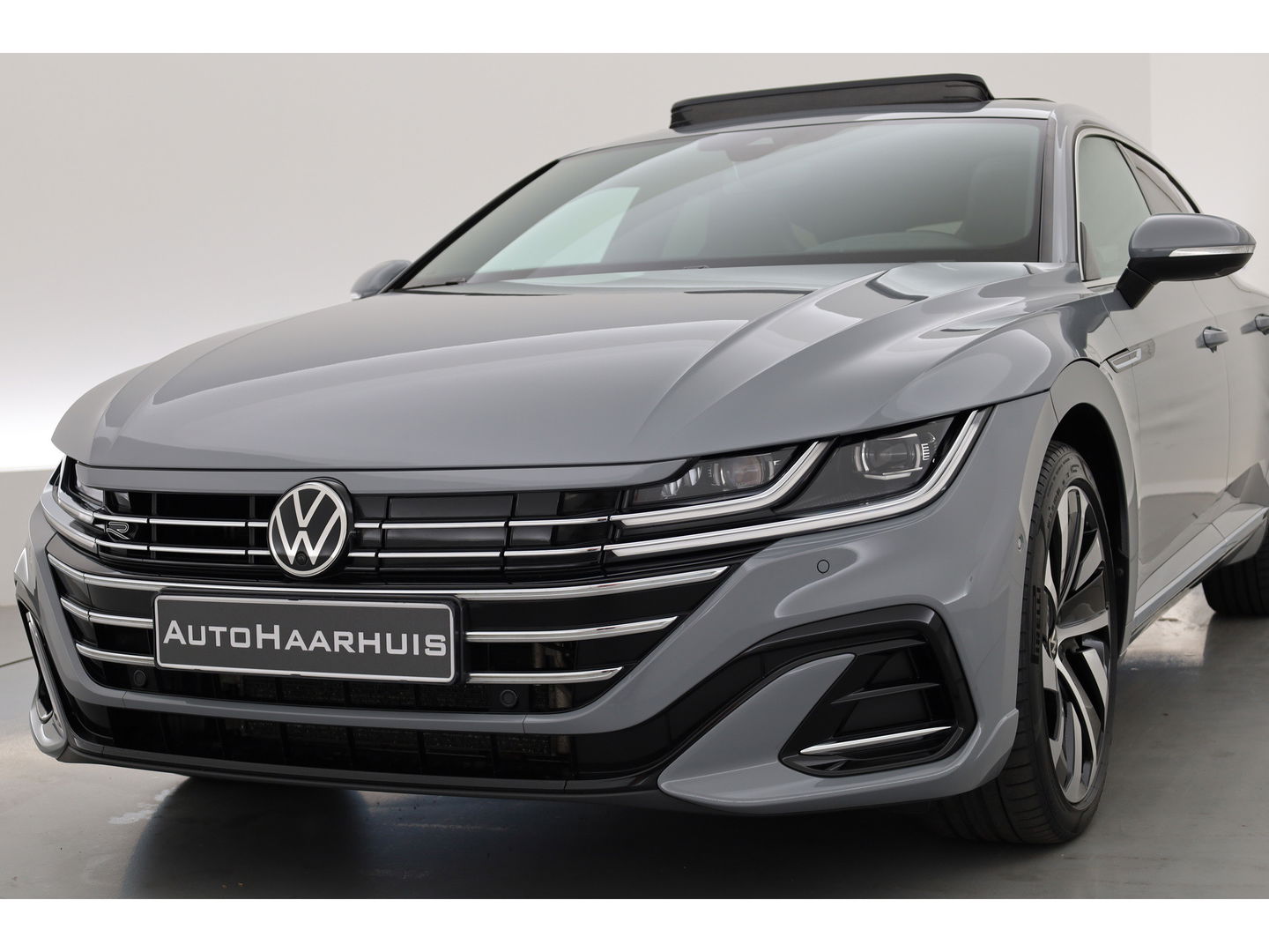 Volkswagen Arteon Shooting Brake 1.4 TSI eHybrid R-Line | Pano | HUD | Kuipstoelen | Massage | 360cam | Adapt. Cruise | Matrix LED