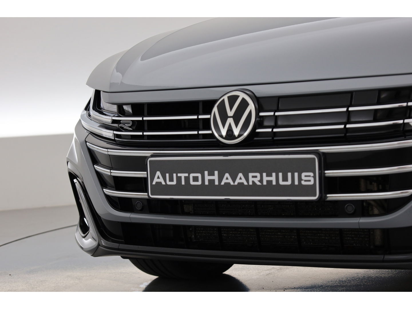 Volkswagen Arteon Shooting Brake 1.4 TSI eHybrid R-Line | Pano | HUD | Kuipstoelen | Massage | 360cam | Adapt. Cruise | Matrix LED