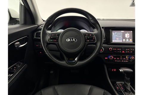 Kia Niro 1.6 GDi Hybrid BusinessLine LED Trekhaak Camera Carplay Clima Cruise Navi PDC Stoel/Stuurverwarming