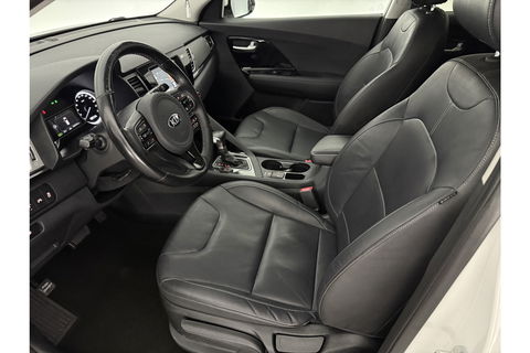 Kia Niro 1.6 GDi Hybrid BusinessLine LED Trekhaak Camera Carplay Clima Cruise Navi PDC Stoel/Stuurverwarming