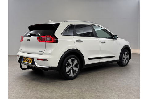Kia Niro 1.6 GDi Hybrid BusinessLine LED Trekhaak Camera Carplay Clima Cruise Navi PDC Stoel/Stuurverwarming