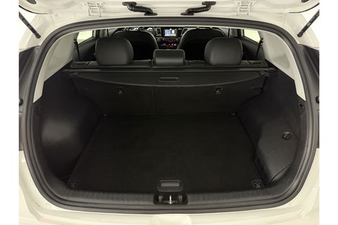 Kia Niro 1.6 GDi Hybrid BusinessLine LED Trekhaak Camera Carplay Clima Cruise Navi PDC Stoel/Stuurverwarming