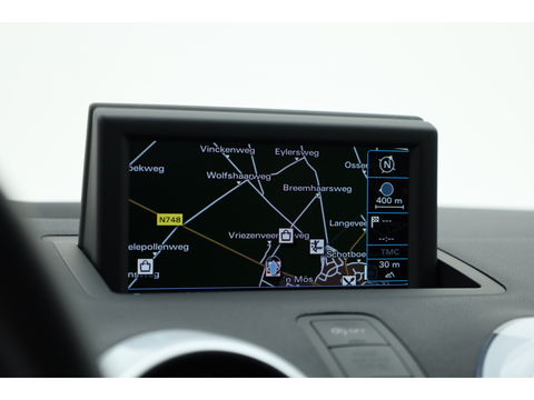 Audi A1 Sportback 1.2 TFSI S-Line | Navi | Cruise | Airco | 17" | Trekhaak | Bluetooth