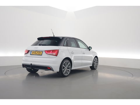 Audi A1 Sportback 1.2 TFSI S-Line | Navi | Cruise | Airco | 17" | Trekhaak | Bluetooth