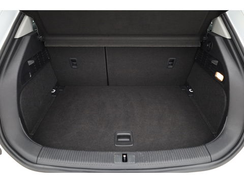 Audi A1 Sportback 1.2 TFSI S-Line | Navi | Cruise | Airco | 17" | Trekhaak | Bluetooth
