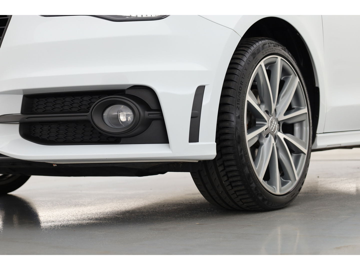 Audi A1 Sportback 1.2 TFSI S-Line | Navi | Cruise | Airco | 17" | Trekhaak | Bluetooth